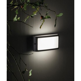 SOVIL Screen 99500 Lampada da Parete per Esterno a LED ambientata