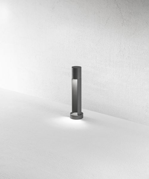 ISYLUCE Bellagio Small Outdoor Floor Lamp 2 Colors