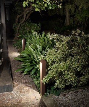 ISYLUCE Aspen Quadra Big Outdoor Floor Lamp 2 Colors