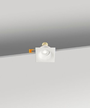 ISYLUCE Simplie 710 Faretto quandrato ad incasso in alluminio 2 colori