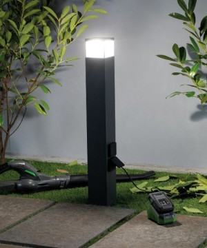 SOVIL DIAMOND 98206 Paletto alto con prese per Esterno a LED 3000K