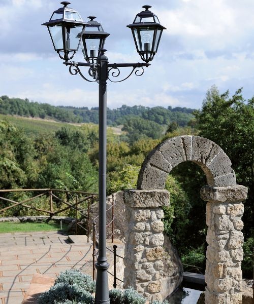 SOVIL ELEGANCE 862 High outdoor pole 3 lights